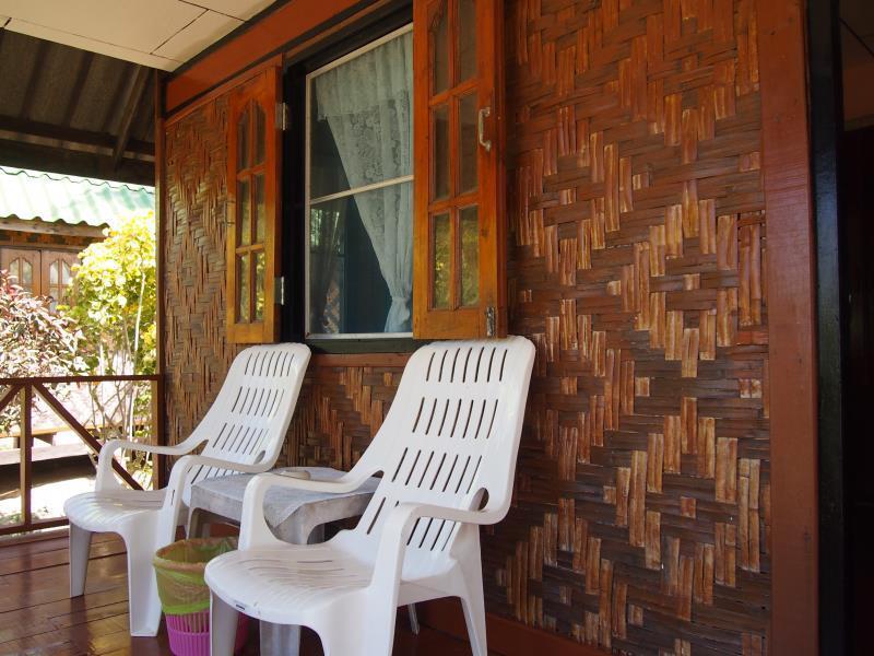Bungalow Raya Resort Пхукет Экстерьер фото